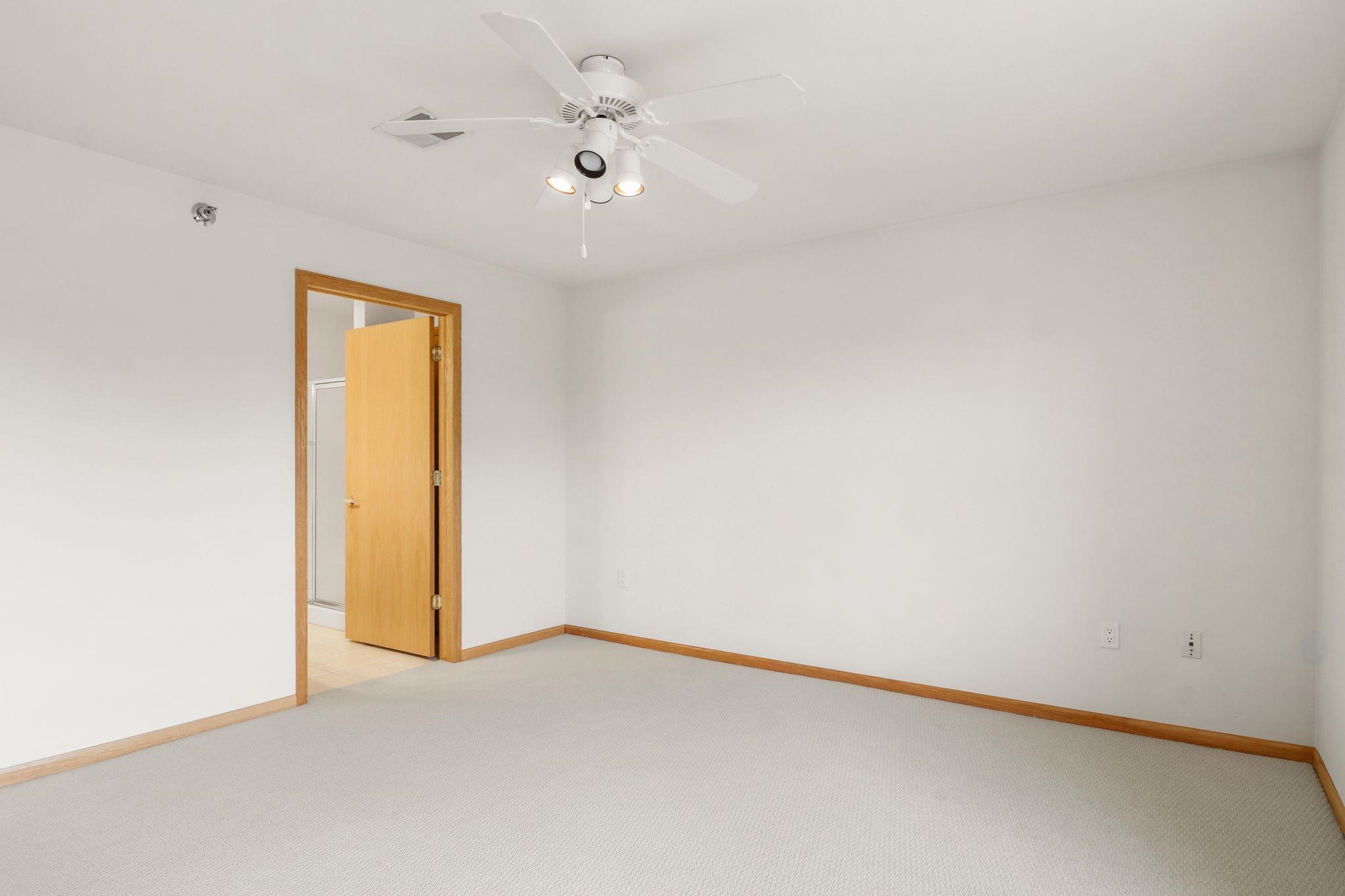 6828 Parkside Circle Windsor, WI 53532 - Photo 32 of 46