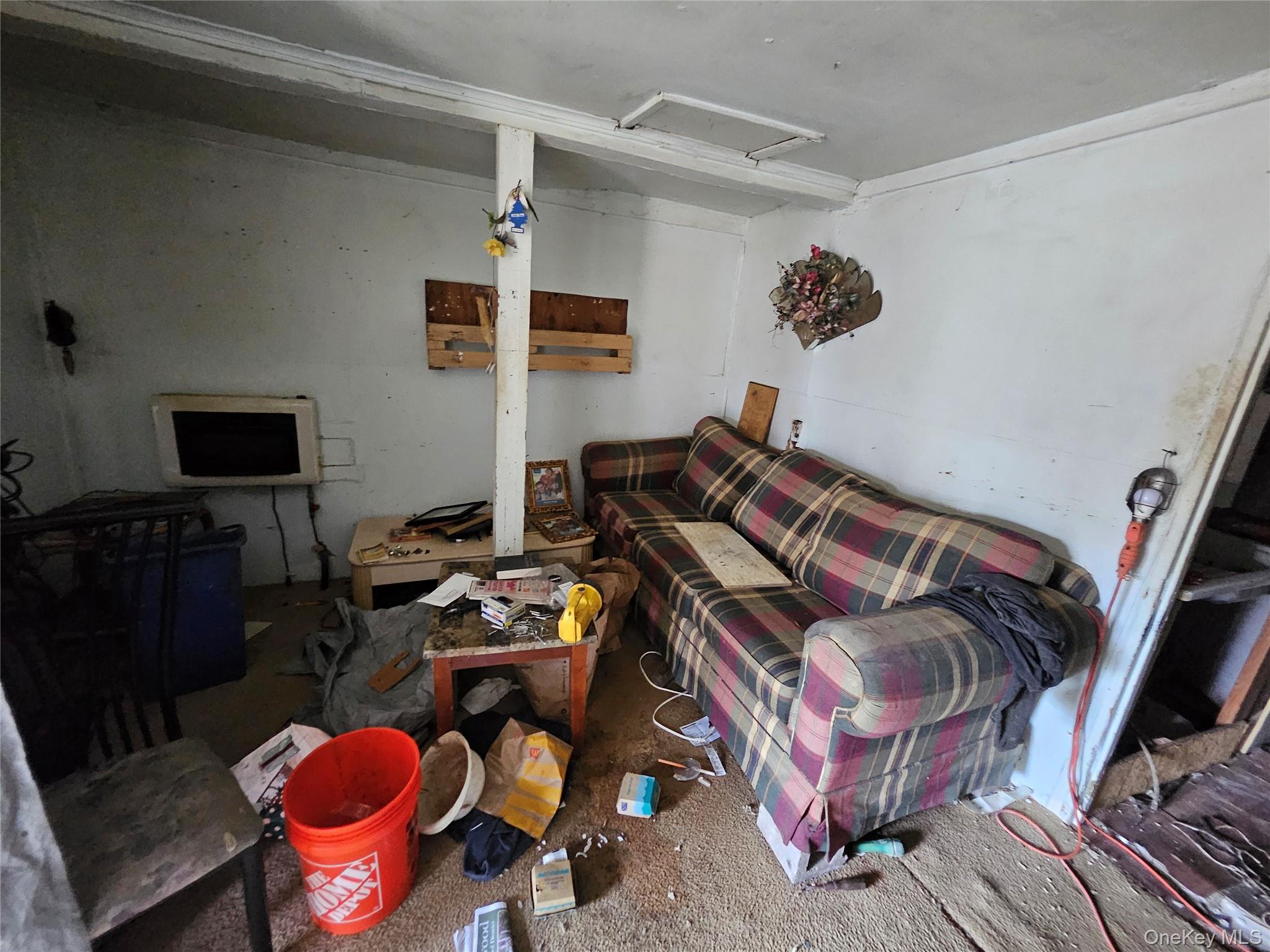 549 Granny Road Medford, NY 11763 - Photo 13 of 37 a bedroom with a bed and a tv