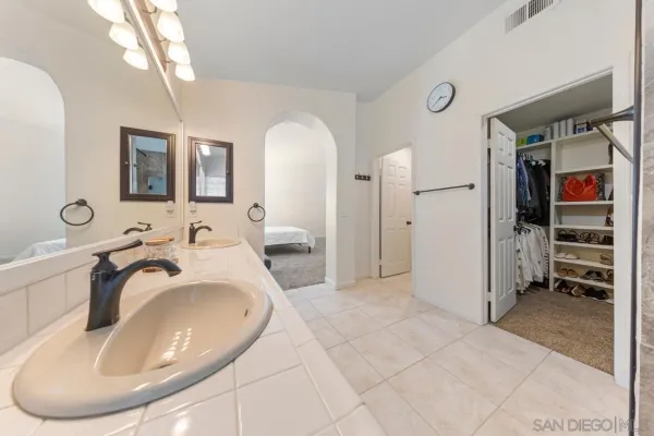 $769,900 | 32143 Paseo San Esteban, Temecula, CA 92592