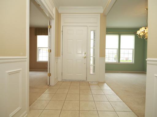 2949 Exeter Court West Dundee, IL 60118 - Photo 2 of 16 a view of an empty room with a bathroom