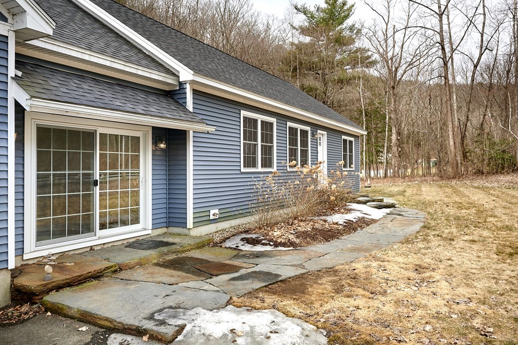 5 Goshen Road Williamsburg, MA 01096 - Photo 2 of 40 Gallery Image 2
