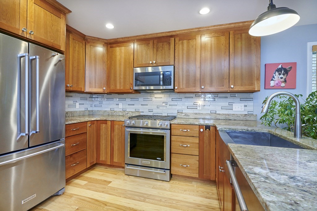 5 Goshen Road Williamsburg, MA 01096 - Photo 4 of 40 Gallery Image 4