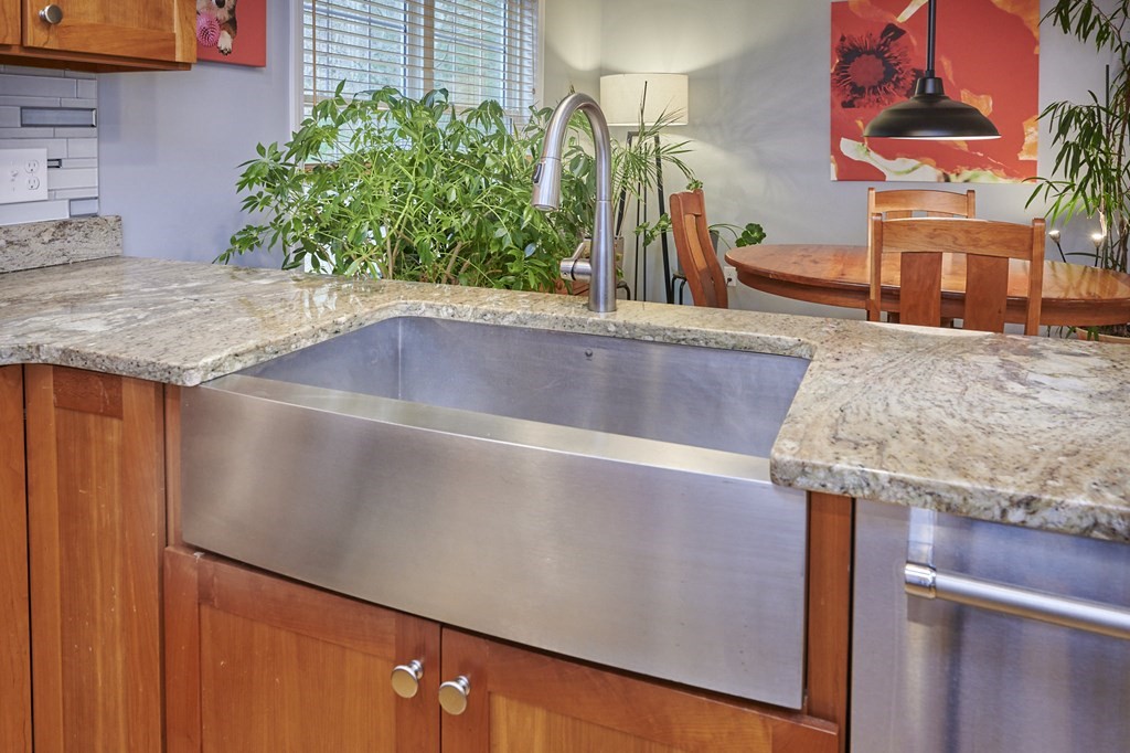 5 Goshen Road Williamsburg, MA 01096 - Photo 6 of 40 Gallery Image 6
