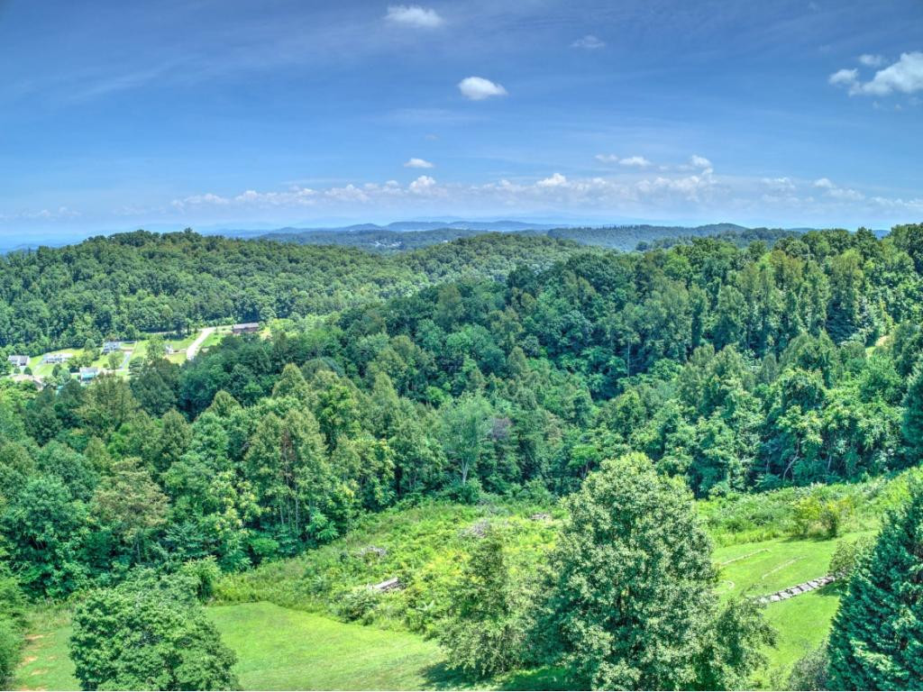 465 Hidden Acres Road Kingsport, TN 37664 - Photo 33 of 36 Photo 33