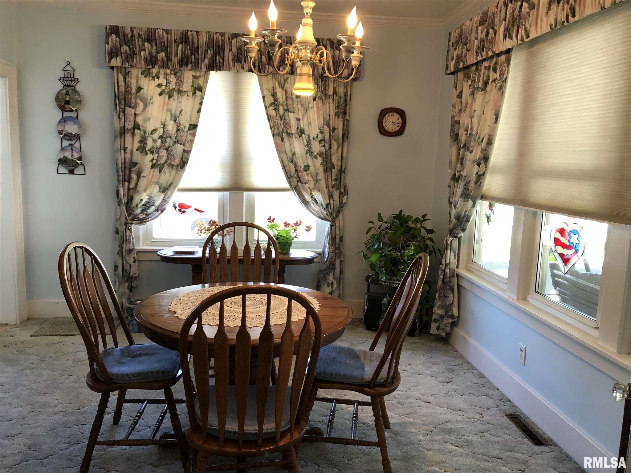 2073 North 8th Street Springfield, IL 62702 - Photo 9 of 21