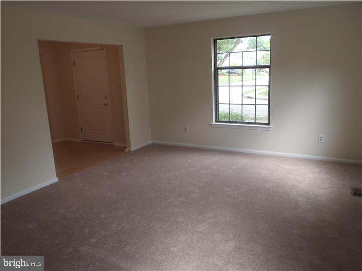 48 Euston Road West Evesham, NJ 08053 - Photo 3 of 15 Family Room