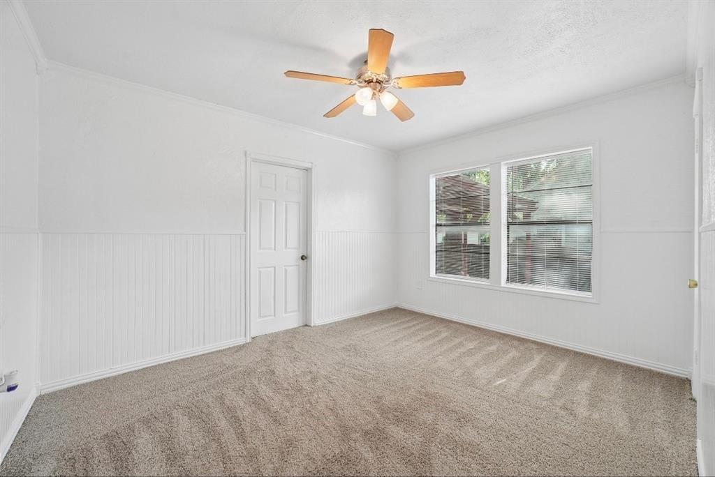 2725 Aster Street Dallas, TX 75211 - Photo 17 of 25