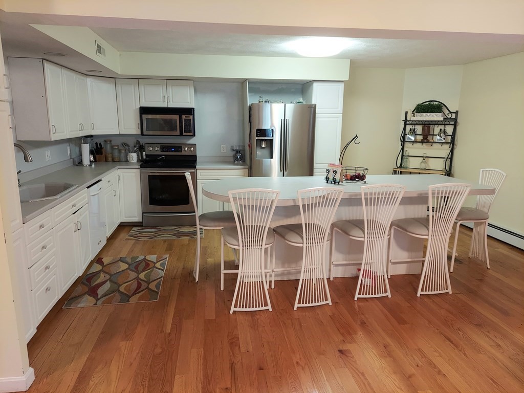 12 Devonshire Road Middleton, MA 01949 - Photo 24 of 36 Gallery Image 24