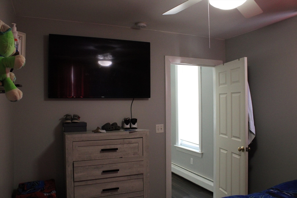 644 Pine Street Manchester, NH 03104 - Photo 12 of 32