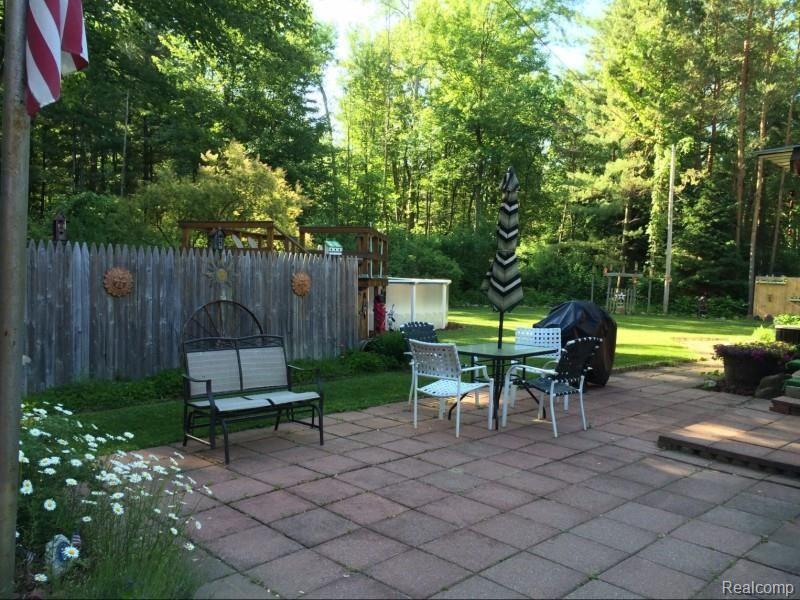 1545 back patio.jpg