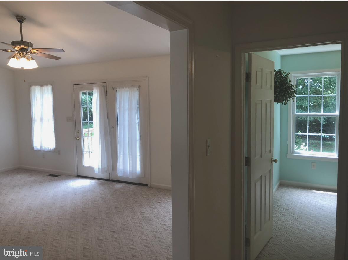 1164 Paper Mill Road Chambersburg, PA 17202 - Photo 5 of 15