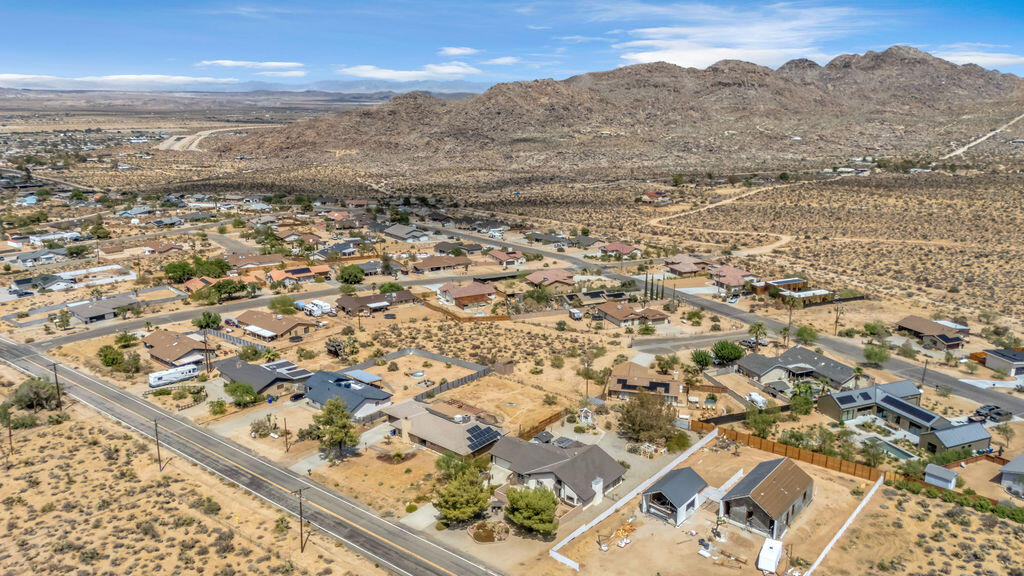 7815 Sunset Road Joshua Tree, CA 92252 - Photo 61 of 71 DJI_20260821141045_0197_D