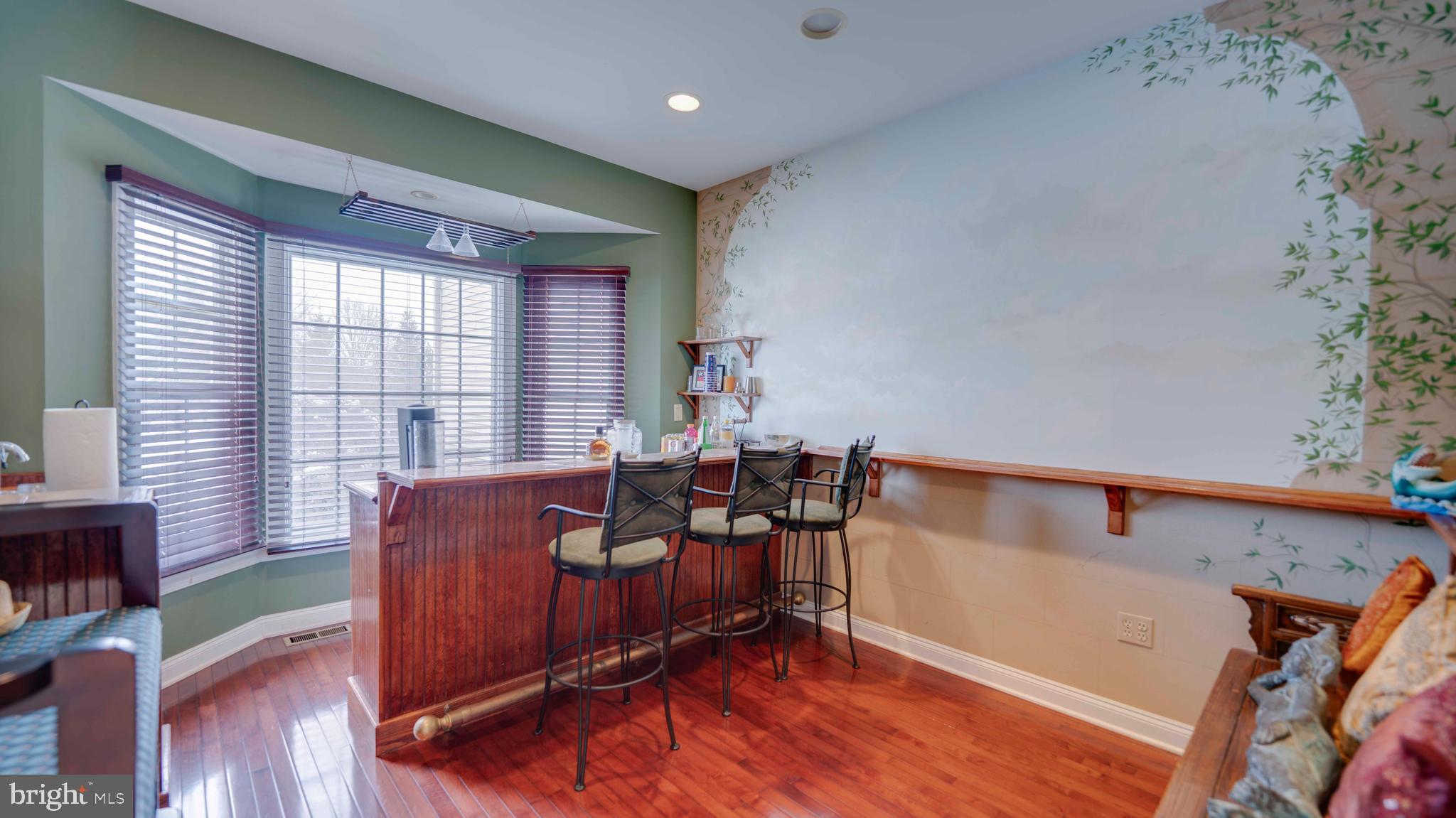 30 Milestone Drive Ringoes, NJ 08551 - Photo 3 of 35 Bar