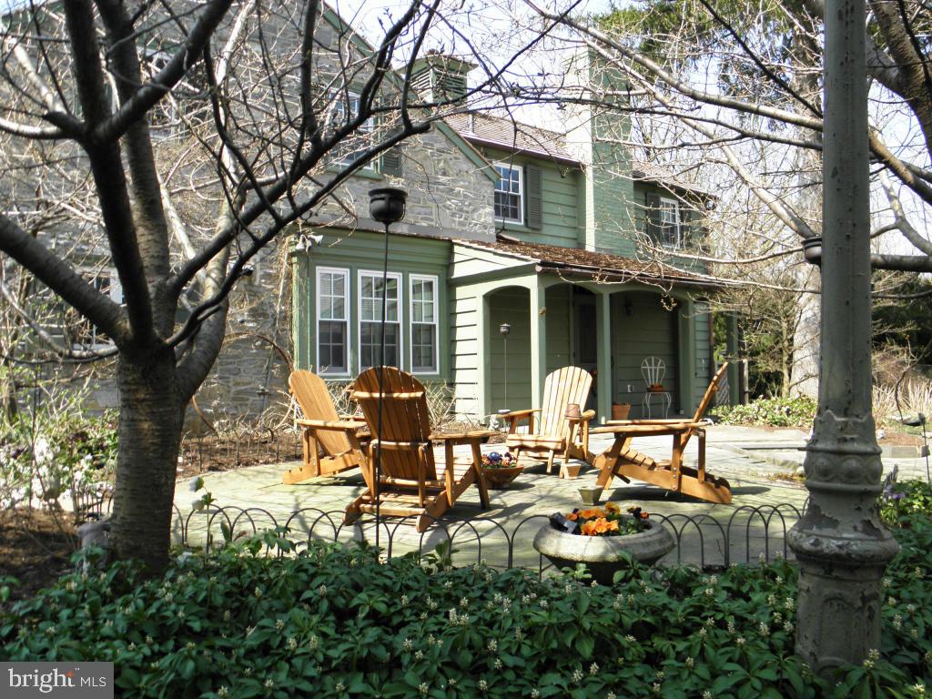 1320 Creek Road Leola, PA 17540 - Photo 3 of 23 Gallery Image 3