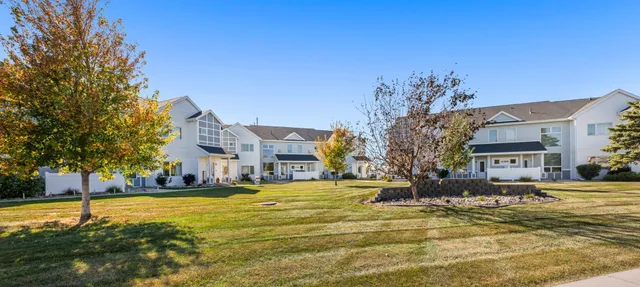 $299,900 | 4394 46th Avenue South, Unit B, Fargo, ND 58104