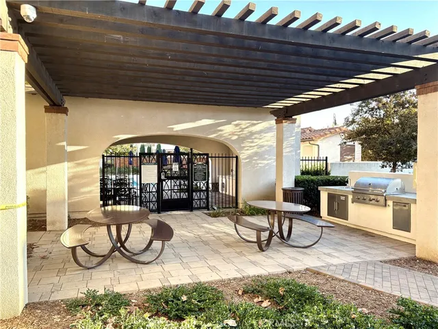 $3,800 | 645 West Foothill Boulevard, Unit 10, Glendora, CA 91741