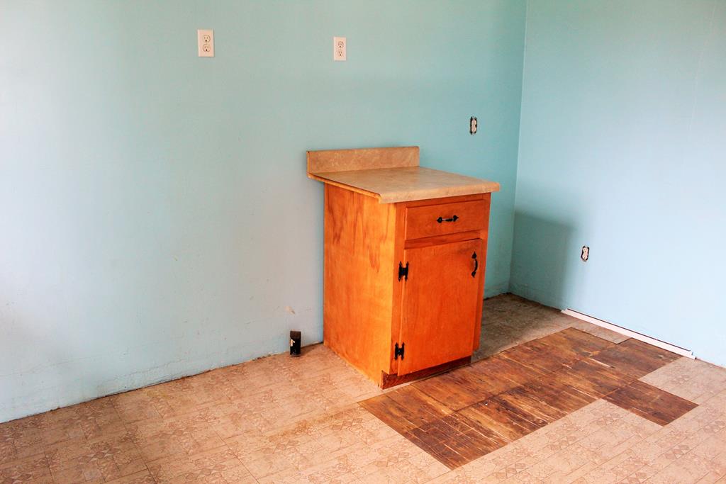 108 Riverview Road Ivanhoe, VA 24350 - Photo 23 of 34 Gallery Image 23