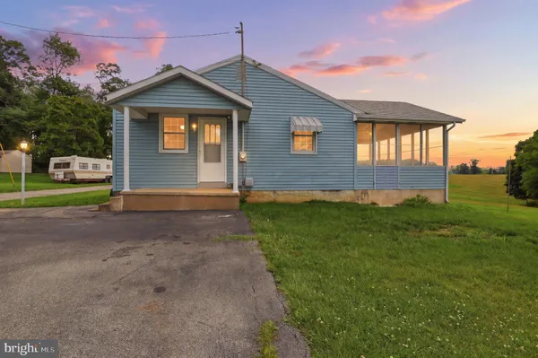 $235,000 | 1213 Lake Road, Spring Grove, PA 17362