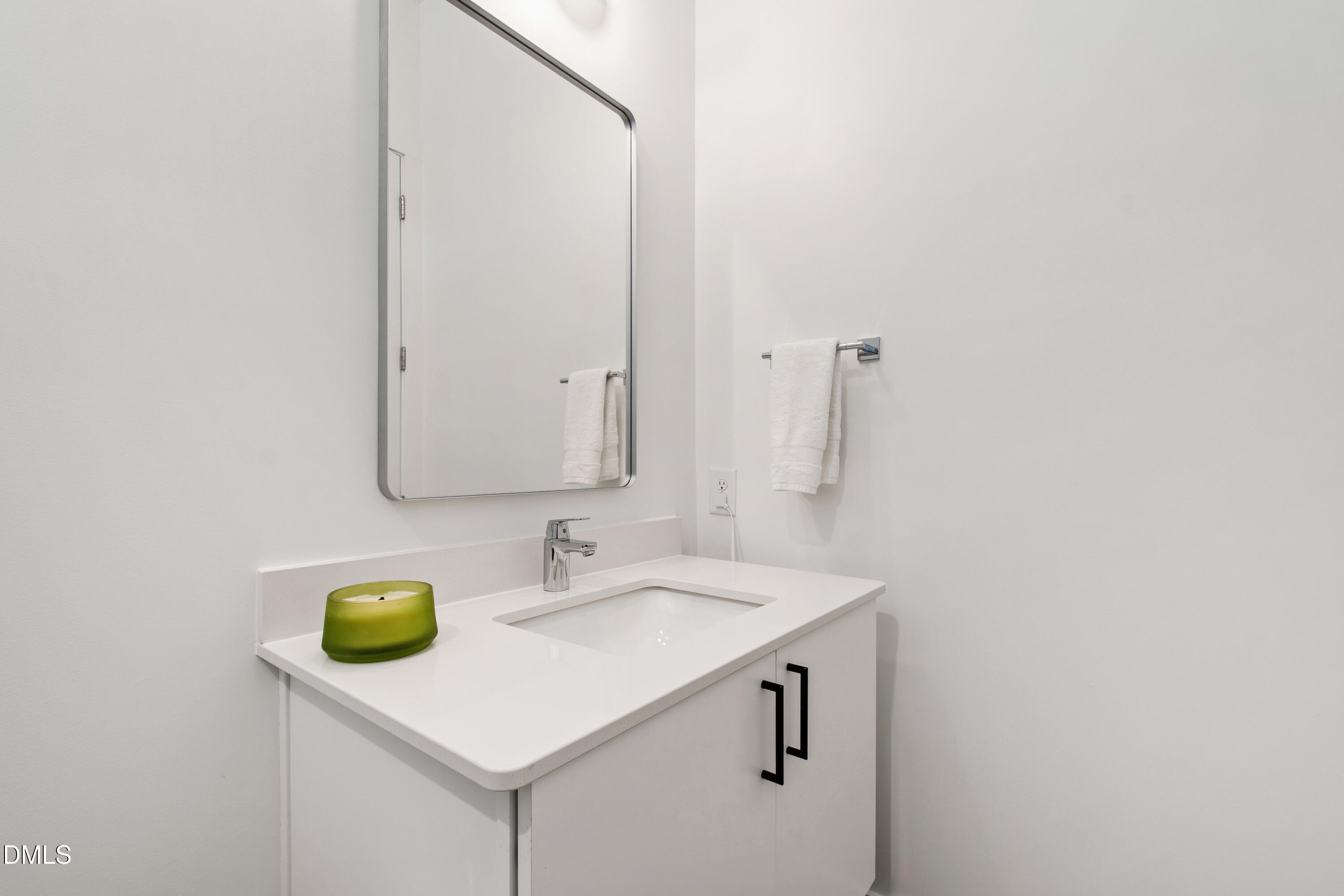 2123 Brewer Street Raleigh, NC 27608 - Photo 44 of 61 Brewer (14)