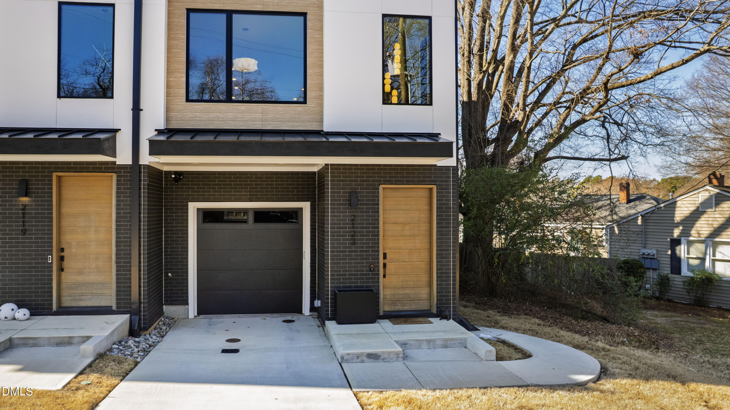 2123 Brewer Street Raleigh, NC 27608 - Photo 57 of 61 Brewer (10)