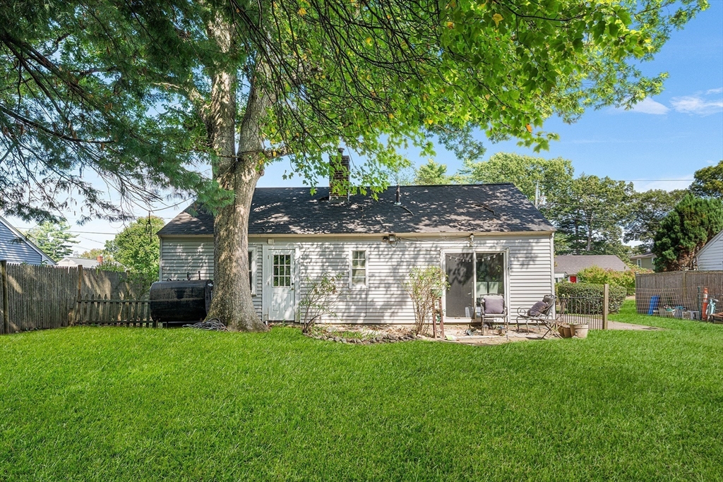 42 Amherst Road Stoughton, MA 02072 - Photo 15 of 16 Gallery Image 15