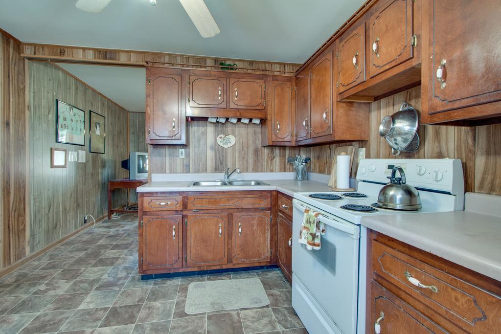 1124 Mt Herman Road Southside, TN 37171 - Photo 8 of 19 Gallery Image 8