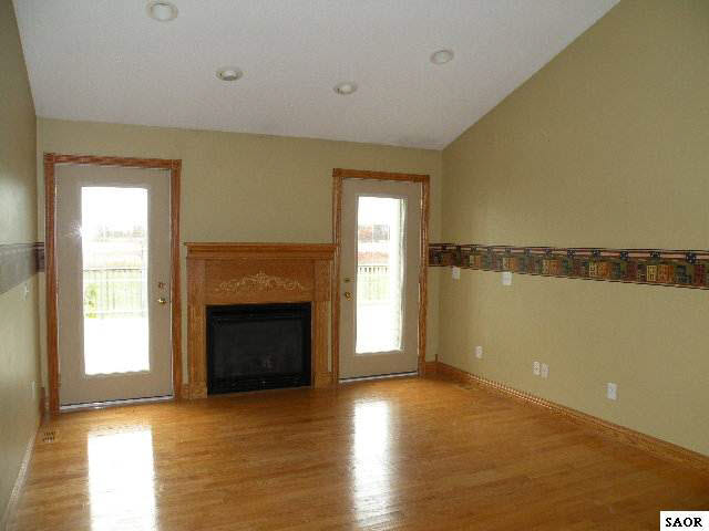 15754 Stuart Road Chesaning, MI 48616 - Photo 3 of 8 45189-2.JPG