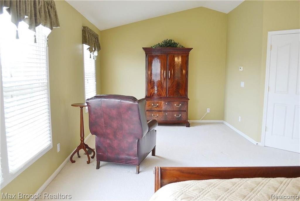 2431 Selkirk Street Rochester, MI 48306 - Photo 31 of 58