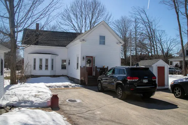 $549,000 | 18 Maple Street, North Berwick, ME 03906