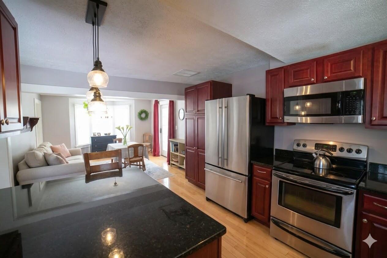 18 Maple Street North Berwick, ME 03906 - Photo 4 of 32 kitchen2