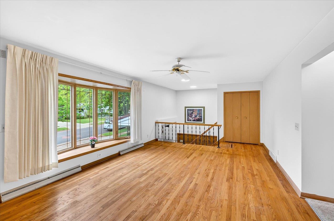 326 Racine Road Madison, WI 53705 - Photo 3 of 44