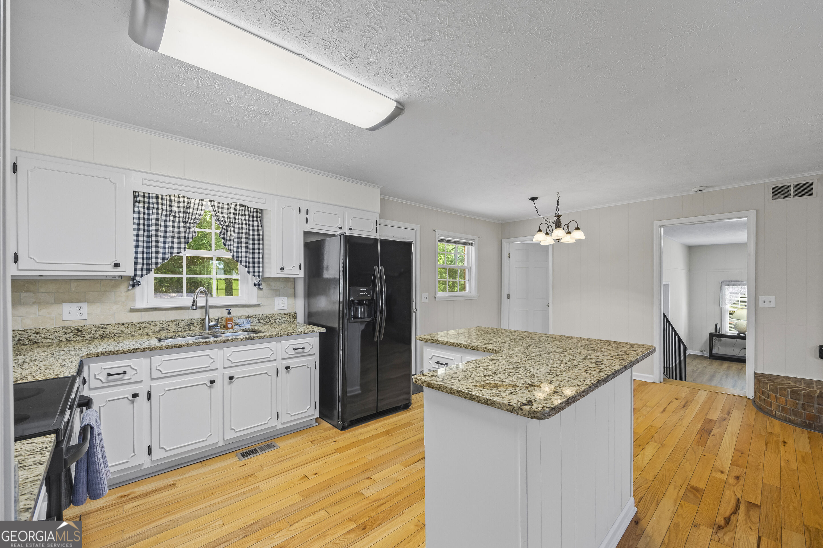 8050 Hog Mountain Road Statham, GA 30666 - Photo 11 of 51 Gallery Image 11