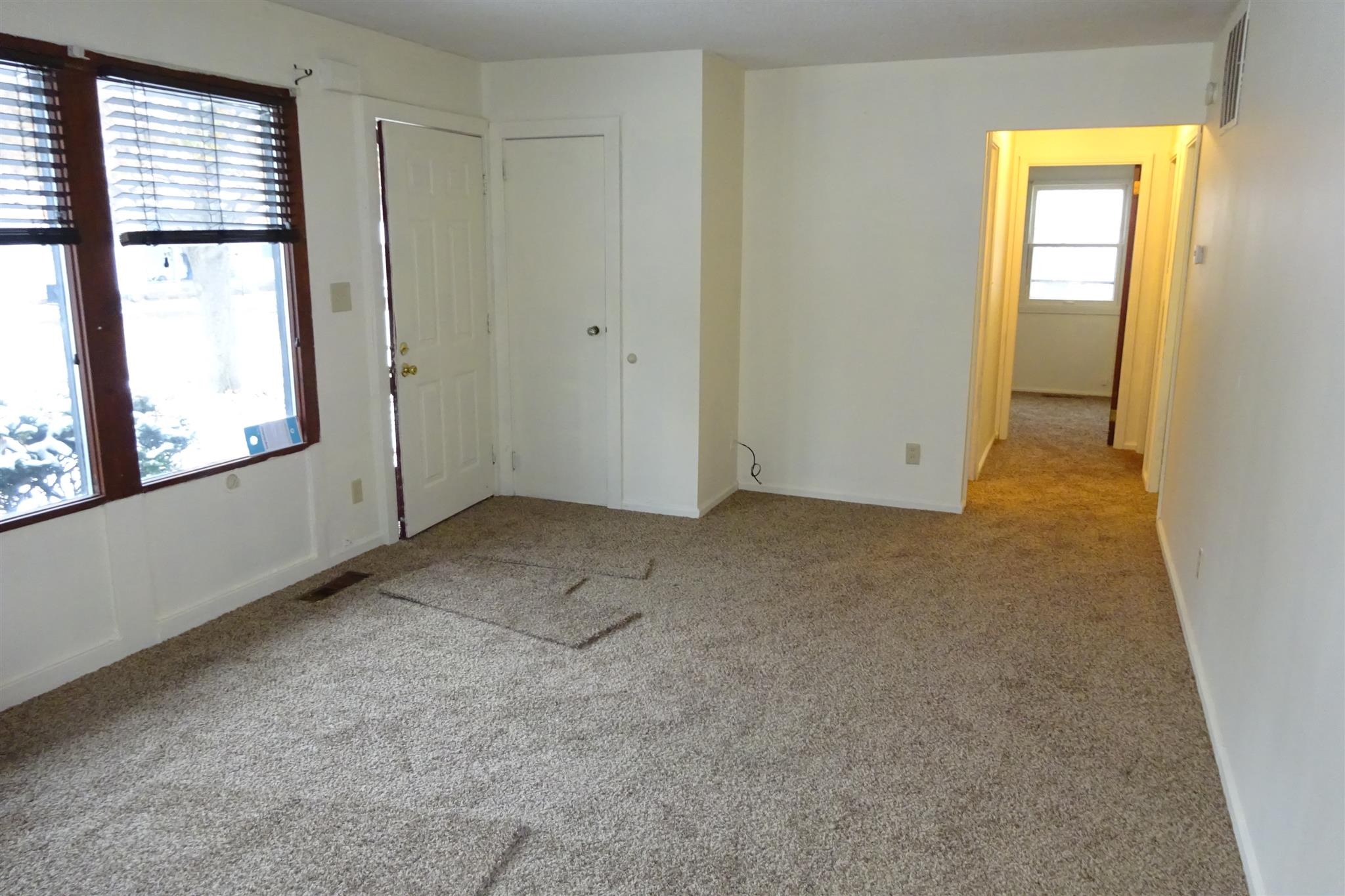 603 West 9th Street Rochester, IN 46975 - Photo 3 of 13