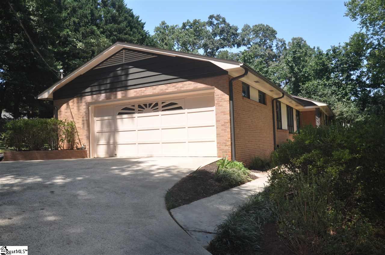 6 East Chaucer Road Greenville, SC 29617 - Photo 5 of 10 Gallery Image 5