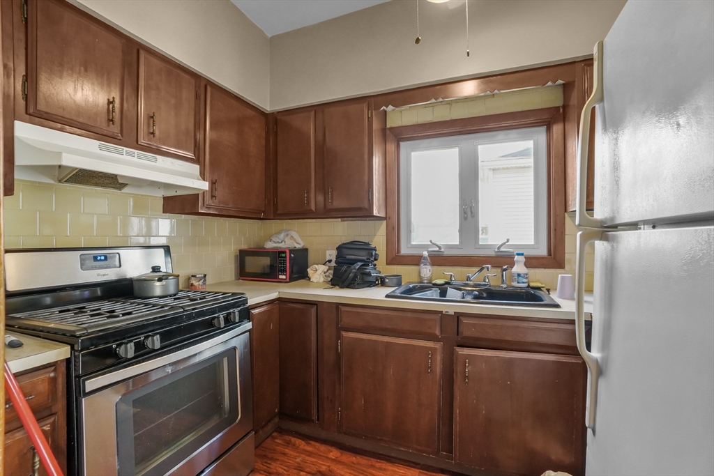 111 Park Street Fall River, MA 02721 - Photo 28 of 37 Gallery Image 28