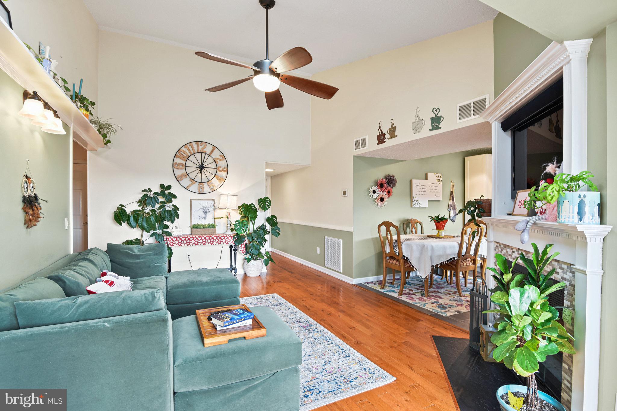104 Fort Evans Road Southeast, Unit E Leesburg, VA 20175 - Photo 7 of 28 Gallery Image 7