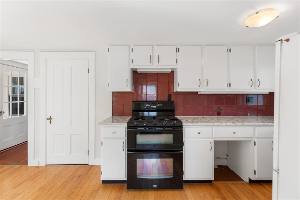 71 Conant Street, Unit 3 Beverly, MA 01915 - Photo 5 of 26