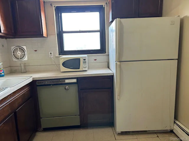 $1,995 | 68 Sneden Place West, Unit 68, Spring Valley, NY 10977