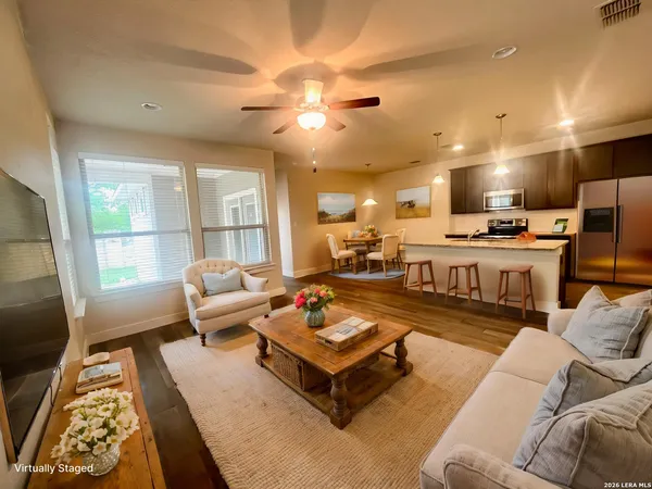 $1,750 | 913 Crystal Brook Cove, New Braunfels, TX 78130