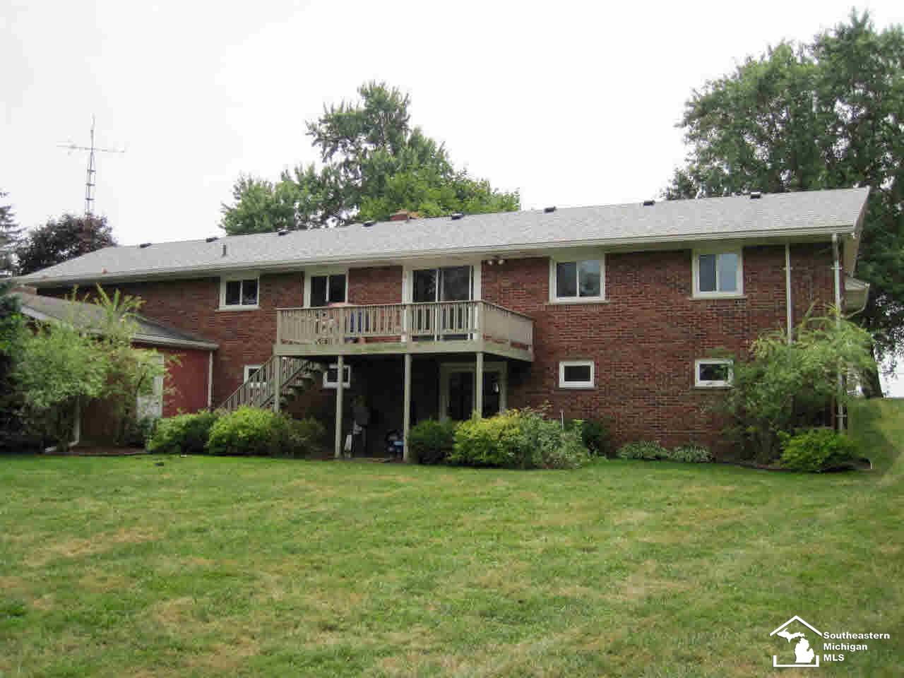 3160 South Custer Road Monroe, MI 48161 - Photo 2 of 24 20446181-1.JPG