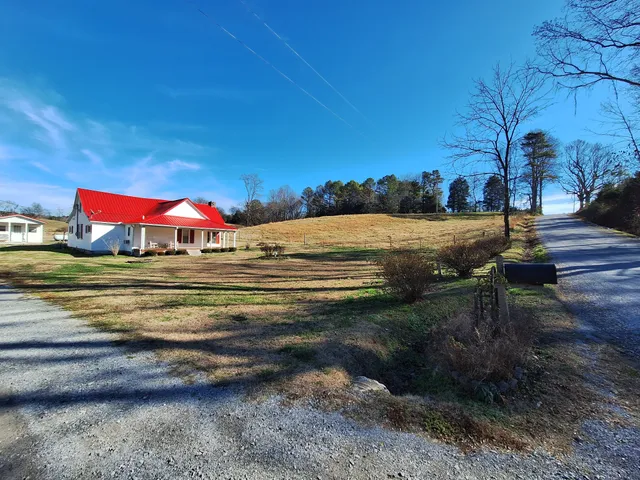 $435,000 | 32 North Bradley Road, Lawrenceburg, TN 38464