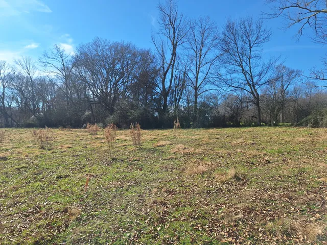 $435,000 | 32 North Bradley Road, Lawrenceburg, TN 38464