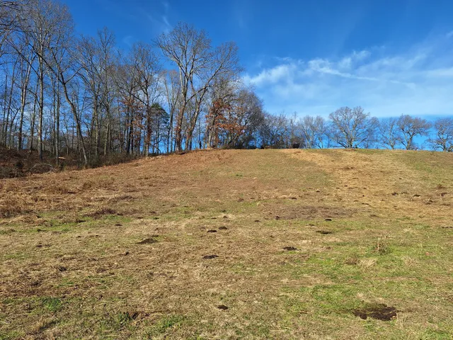 $435,000 | 32 North Bradley Road, Lawrenceburg, TN 38464