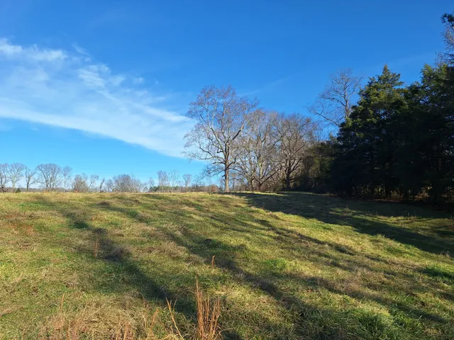 $435,000 | 32 North Bradley Road, Lawrenceburg, TN 38464