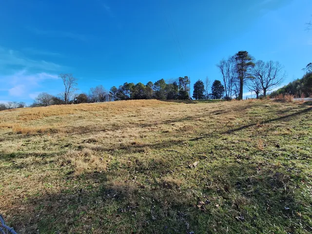 $435,000 | 32 North Bradley Road, Lawrenceburg, TN 38464