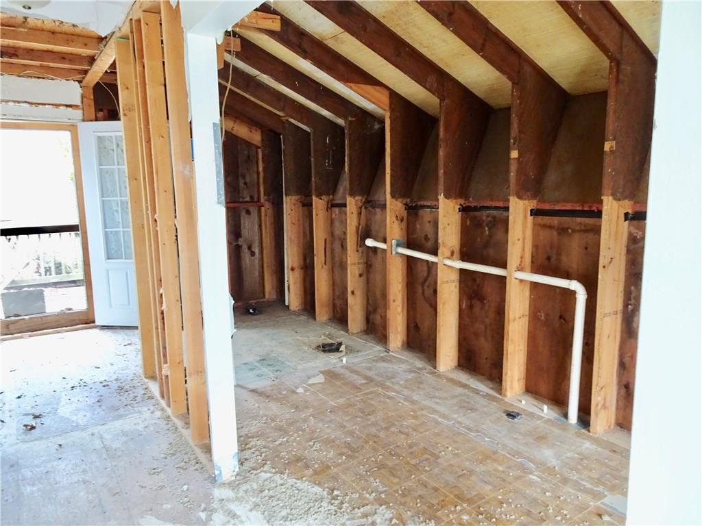 670 West Burma Road Bloomington, IN 47404 - Photo 4 of 19 Gallery Image 4