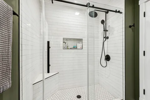 $499,000 | 3049 West Sunnyside Avenue, Unit 2, Chicago, IL 60625