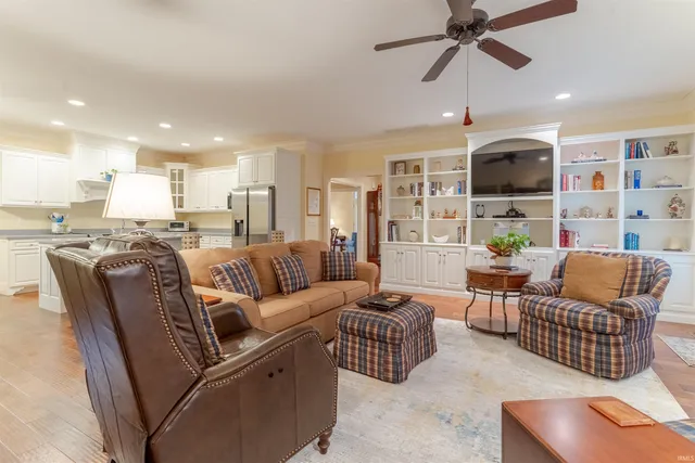 $499,000 | 1517 Glen Eden Lane, Evansville, IN 47715