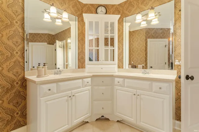 $499,000 | 1517 Glen Eden Lane, Evansville, IN 47715