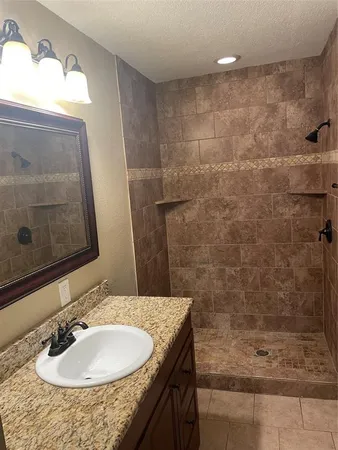 $1,695 | 909 Panhandle Street, Denton, TX 76201
